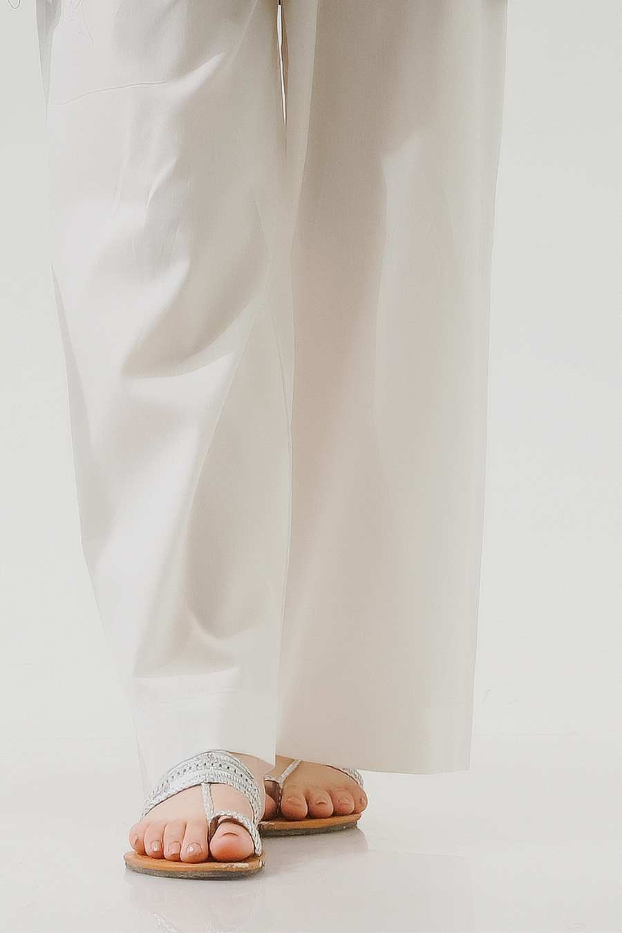 Lawn White Trouser