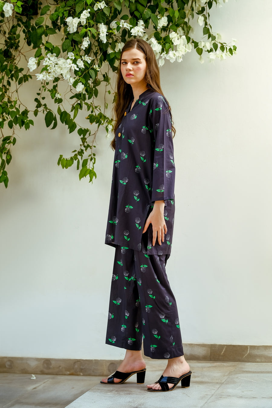 Noir Fruit - 2-Piece Luxury Lawn Set - Luxury Lawn - Lawn, dresses, 2pcs-rtw - Sprinkles Pakistan