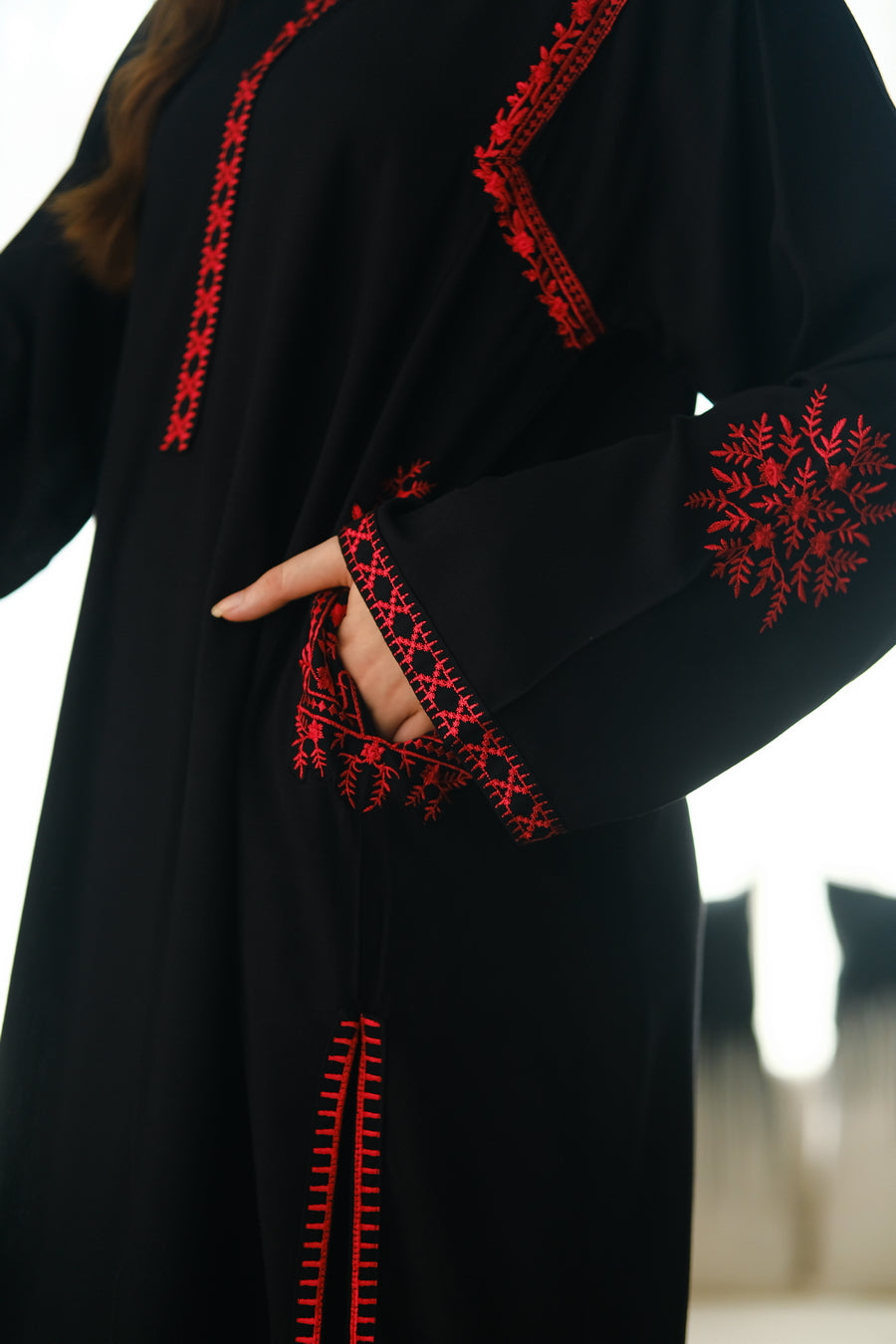Scarlet Elegance - 2pcs - Embroidered