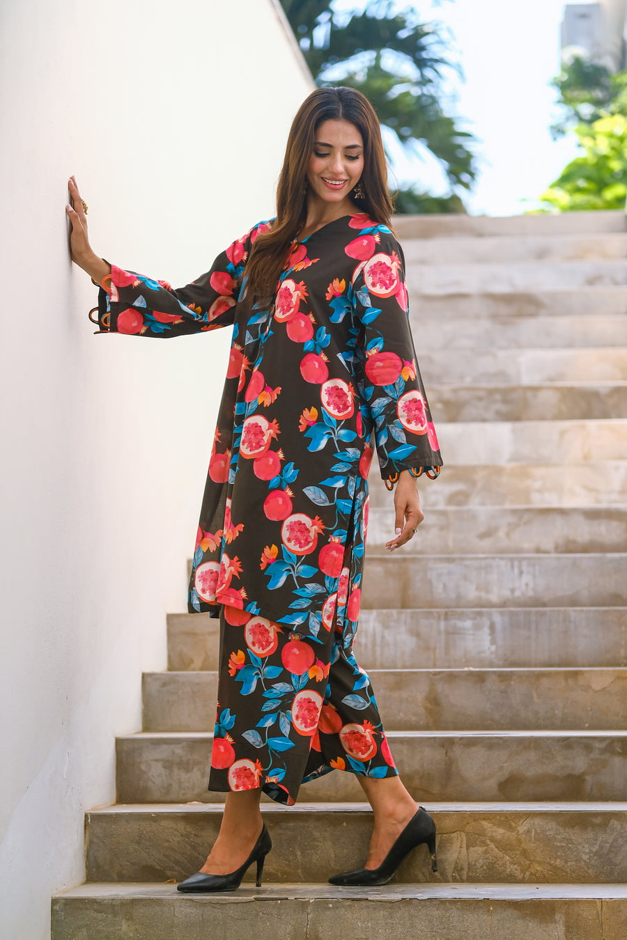 Pomo - 2-Piece Luxury Lawn Set