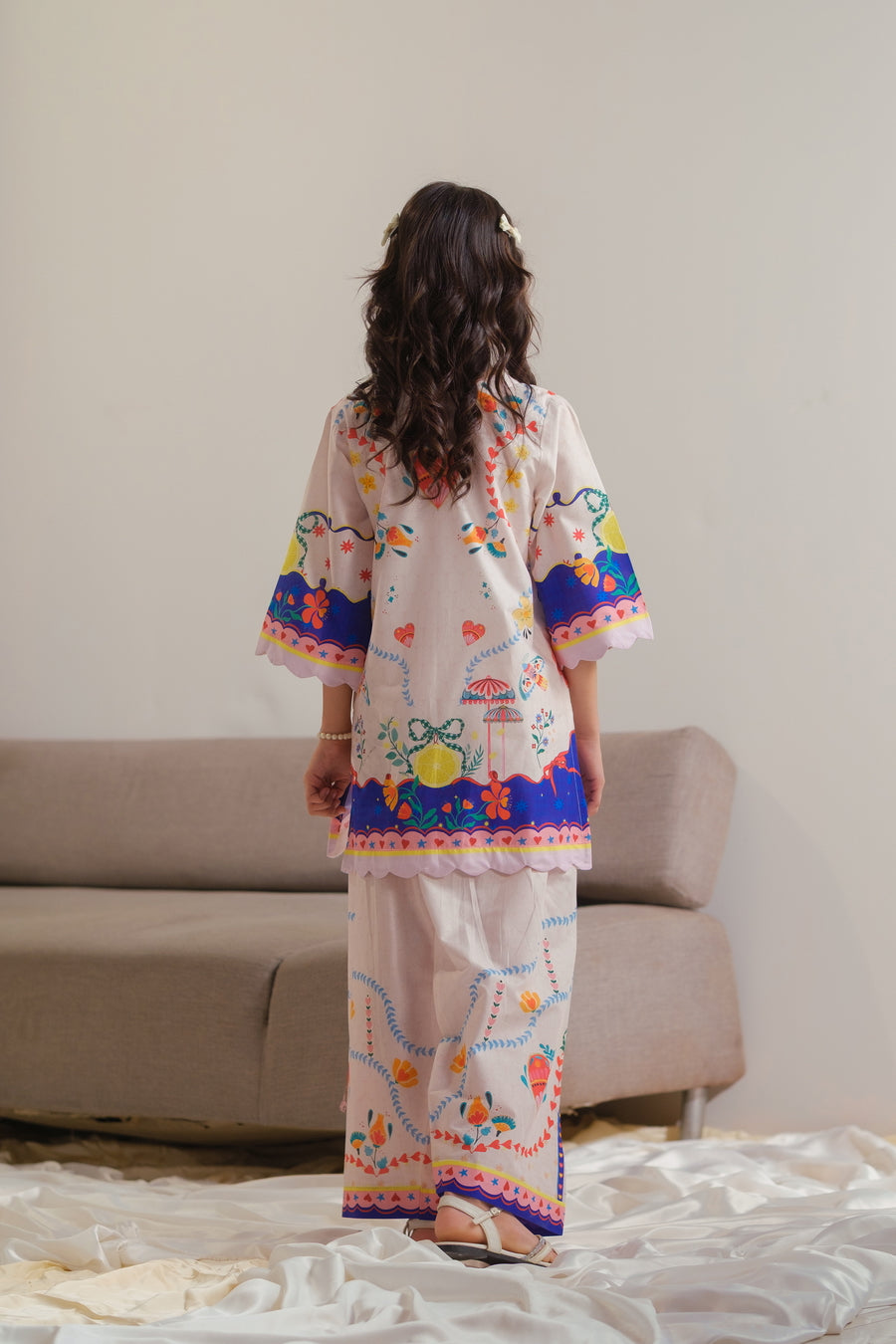 Aurora Threads - 2pcs - Cotton/Lawn - 2pcs-ready-to-wear - Sprinkles Pakistan