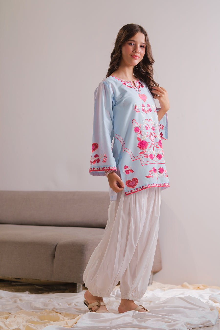 Roseveil Top - 1pc - Embroidered - Cotton/Lawn - 2pcs-ready-to-wear - Sprinkles Pakistan