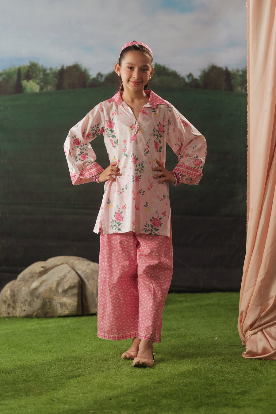 Pink Meadow - 2pcs - Cotton/Lawn - 2pcs-ready-to-wear - Sprinkles Pakistan