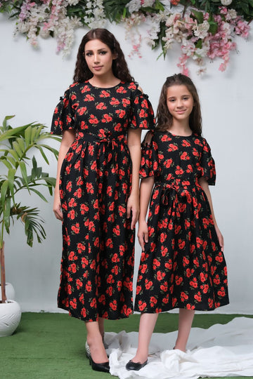 The Duo Black Rose Allover Flover Print Short Sleeve Tunic Dress