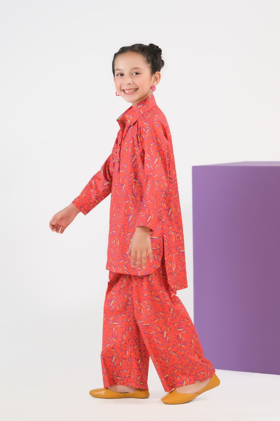 A Vibrant Bolt - Cambric