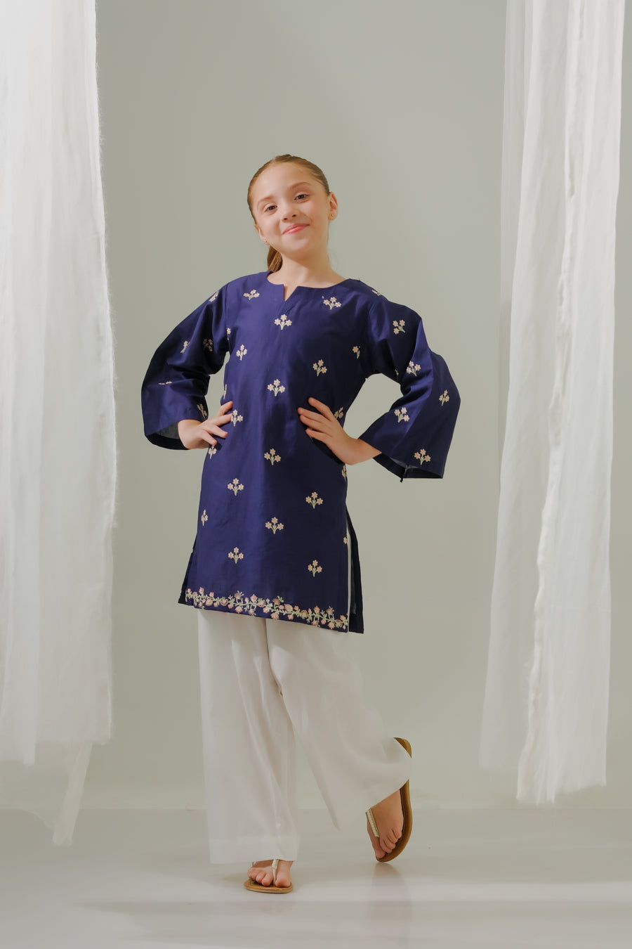 Midnight Blooms - 1pc - Embroidered