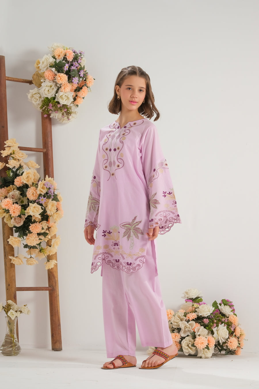 Blush Paisley Charm - 2pcs - Embroidered