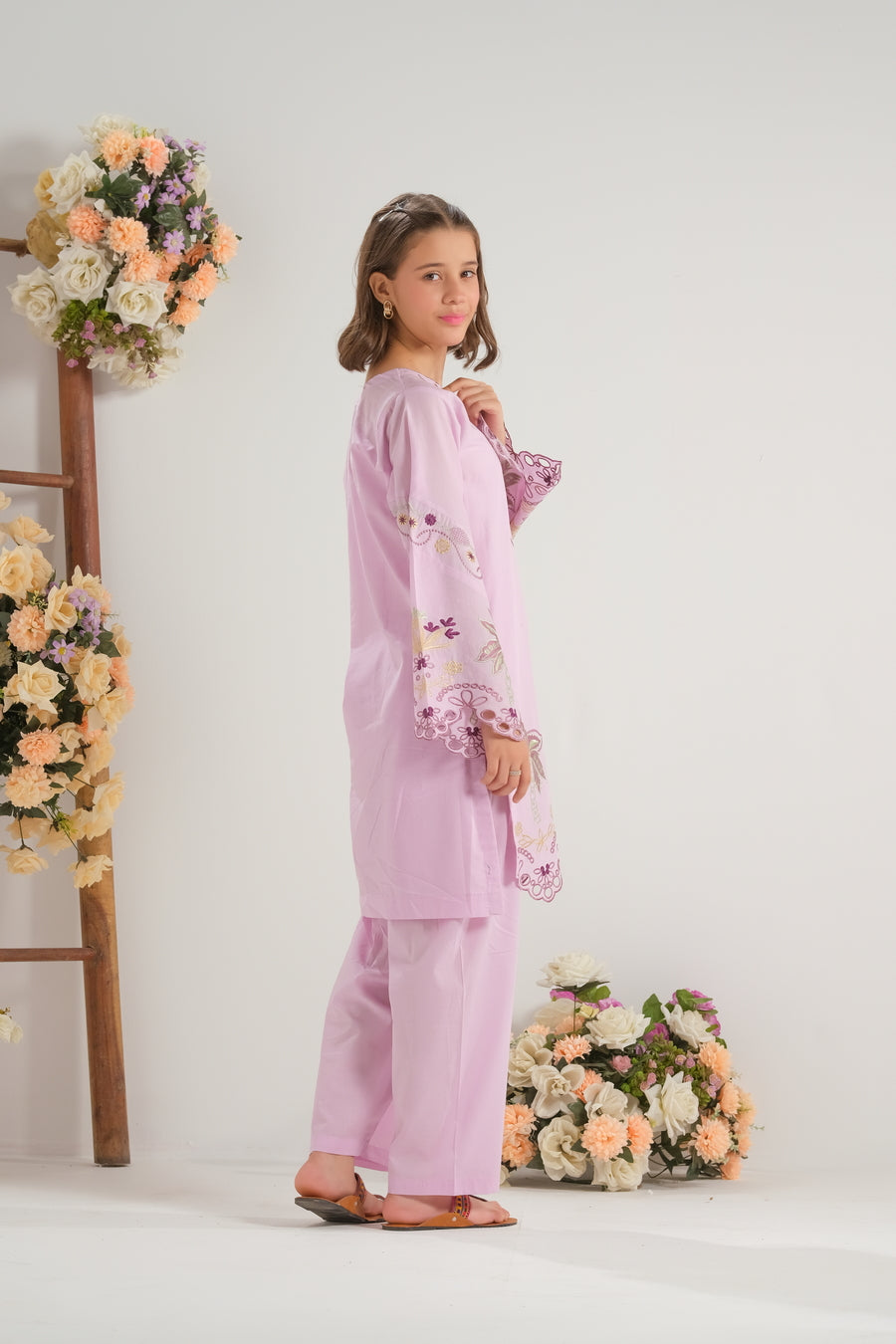 Blush Paisley Charm - 2pcs - Embroidered