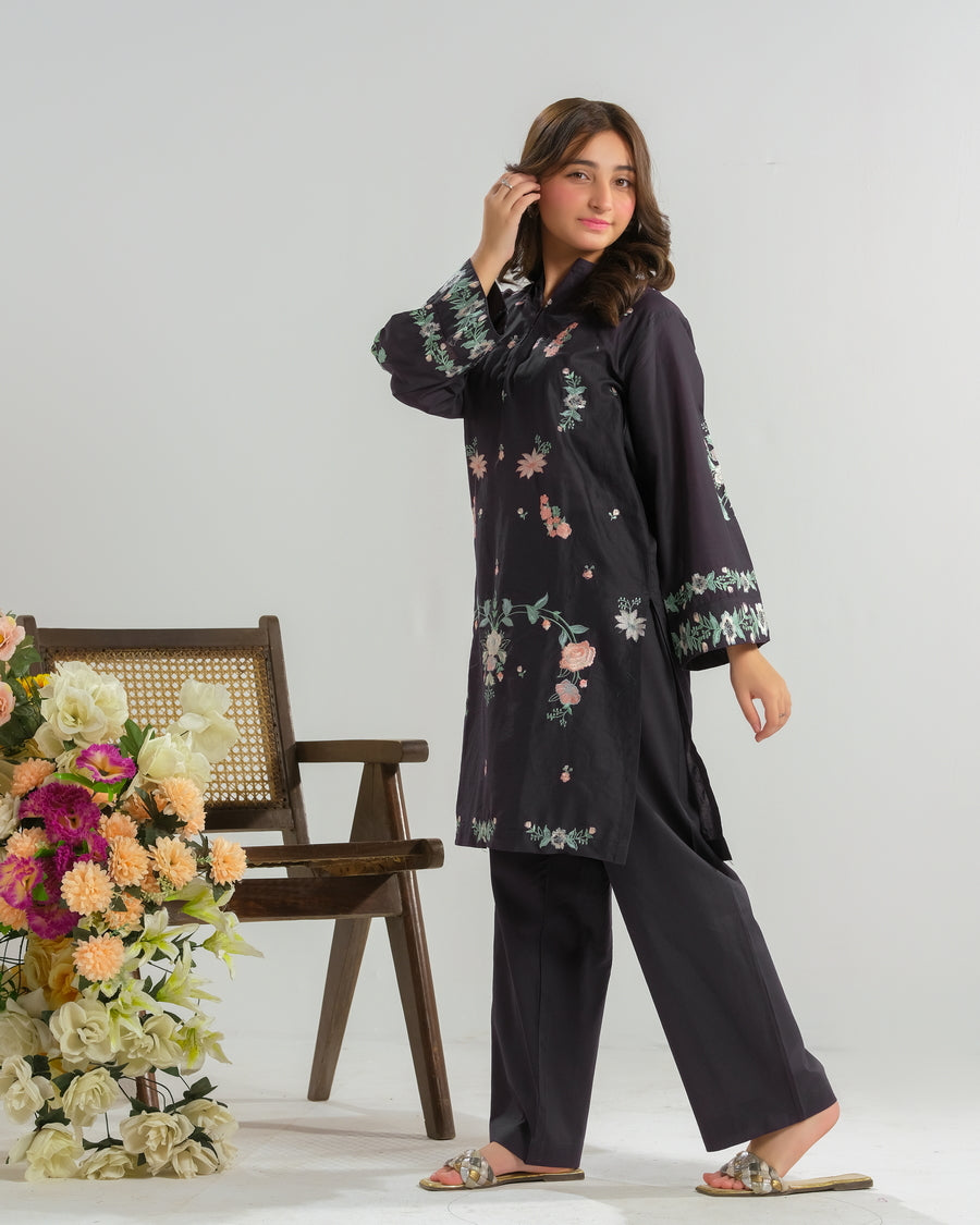 Twilight Garden - 2pcs - Embroidered