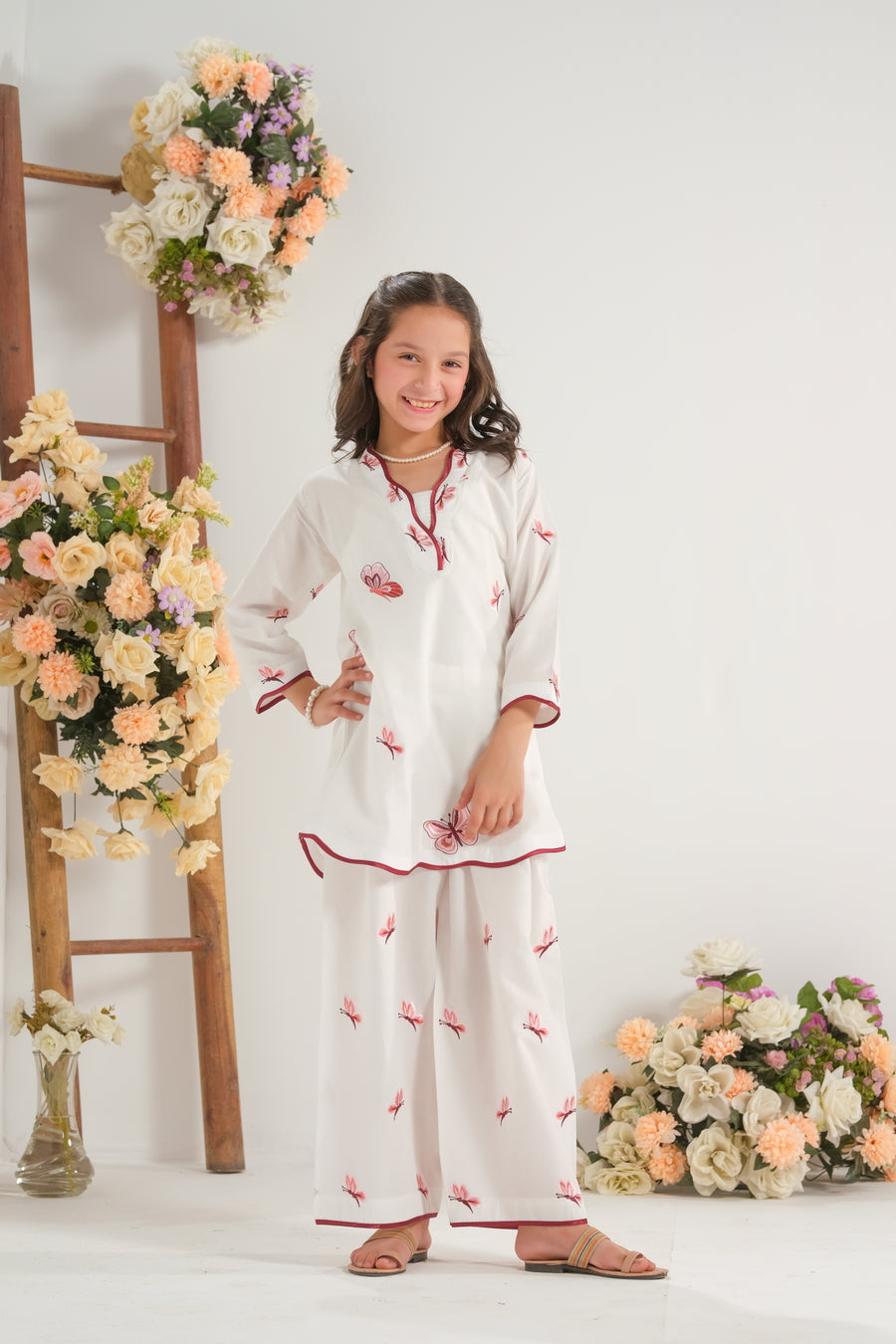 Blush Bloom White - 2pcs - Embroidered