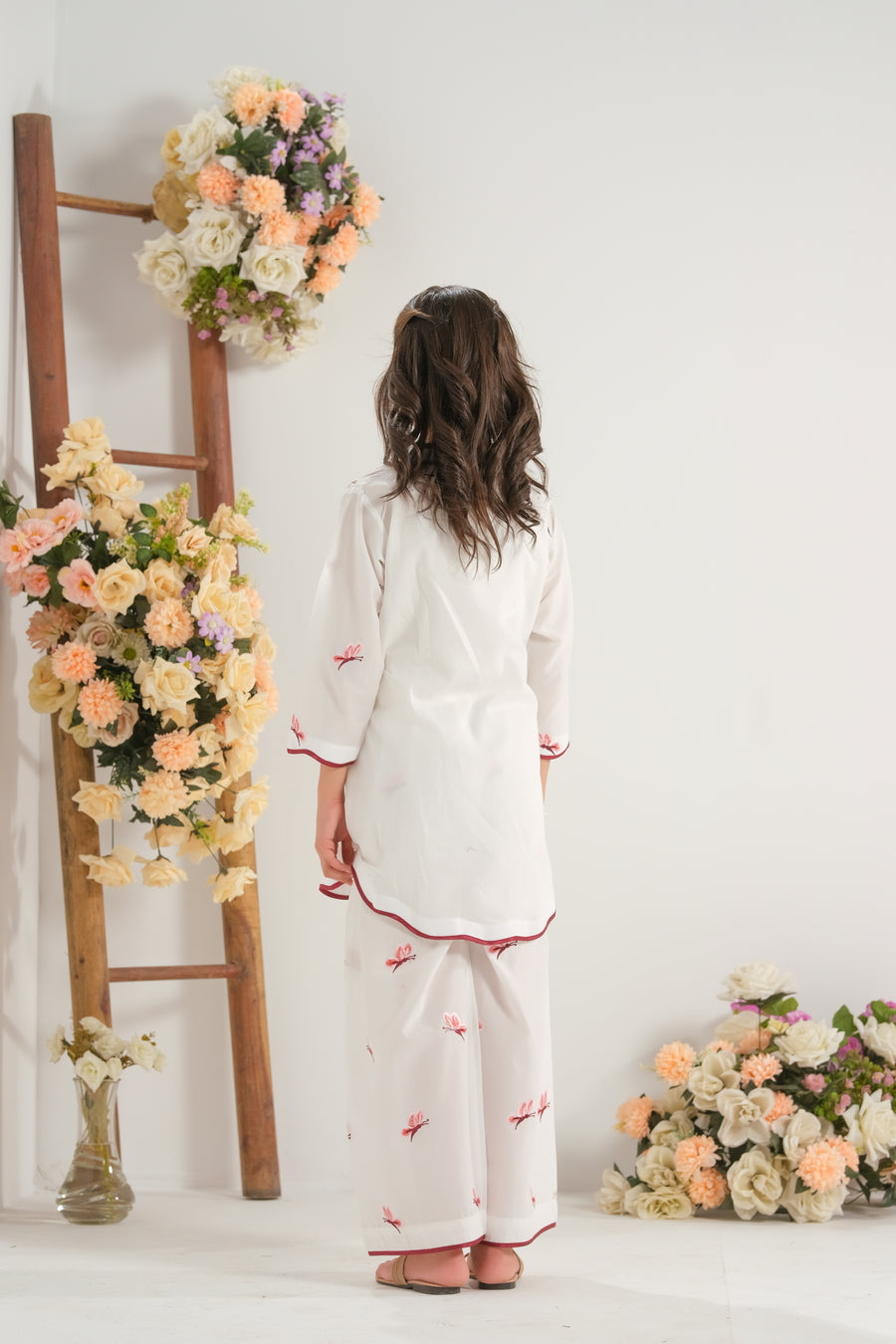 Blush Bloom White - 2pcs - Embroidered