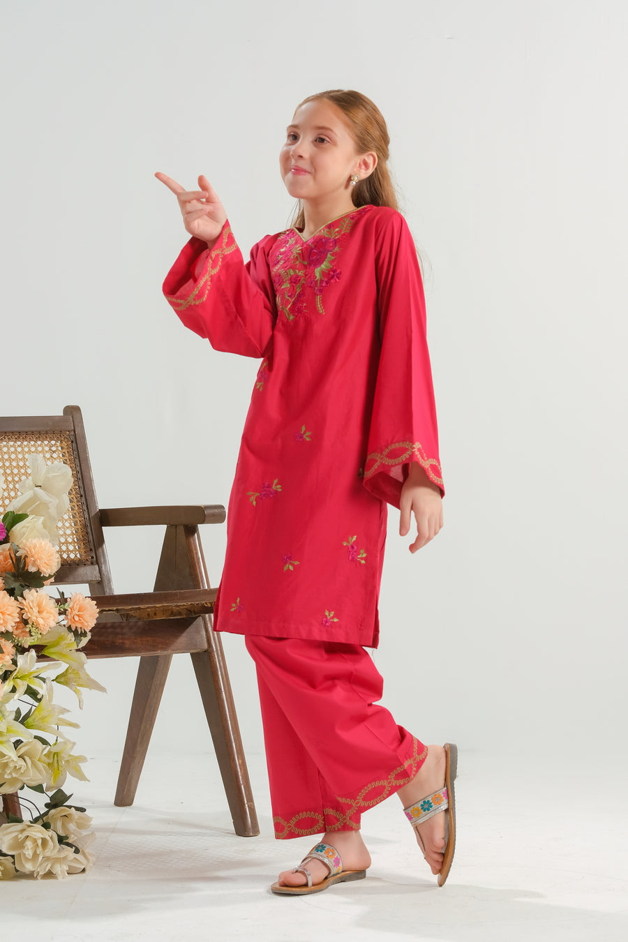 Crimson Petal Grace - 2pcs - Embroidered