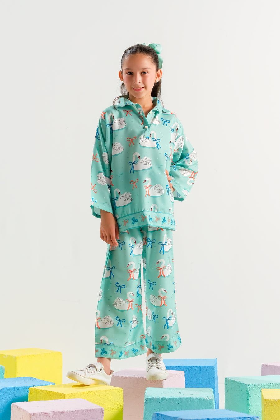 Swan Lake Dots - 2pcs