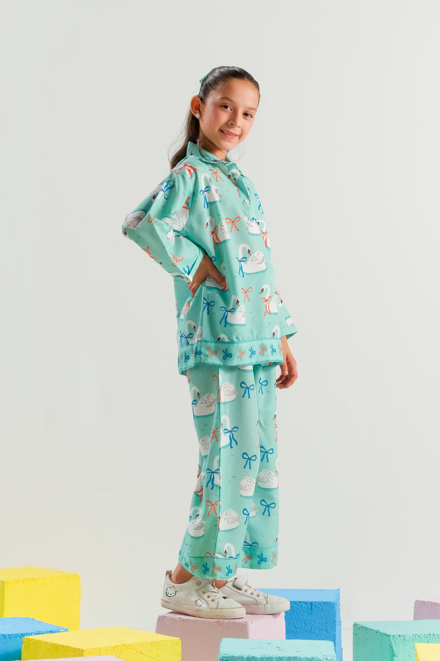 Swan Lake Dots - 2pcs