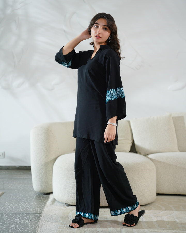 Harper Tailored - 2pcs - Embroidered