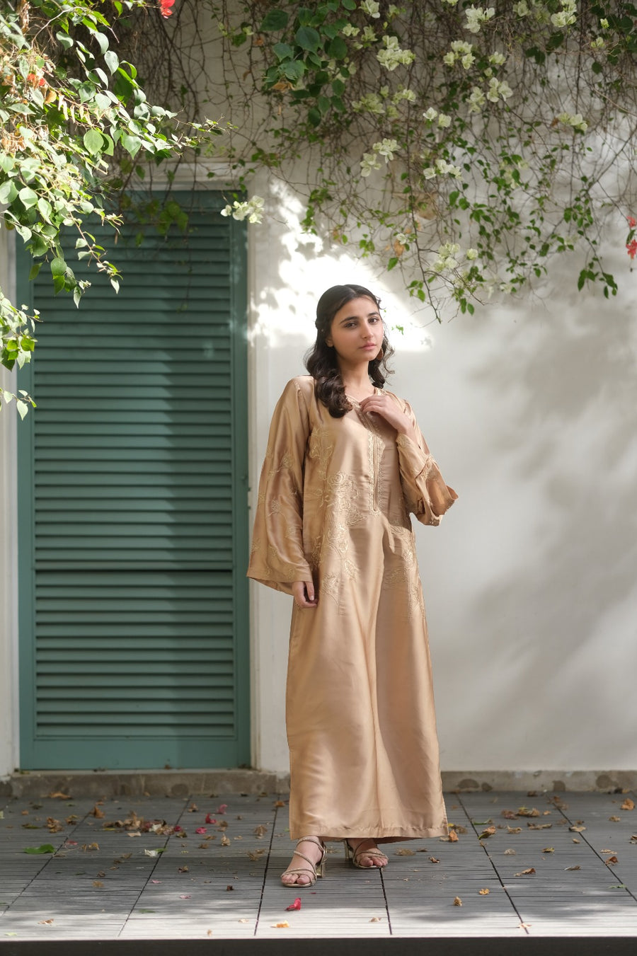 Sandstone Bloom - 1pc - Embroidered