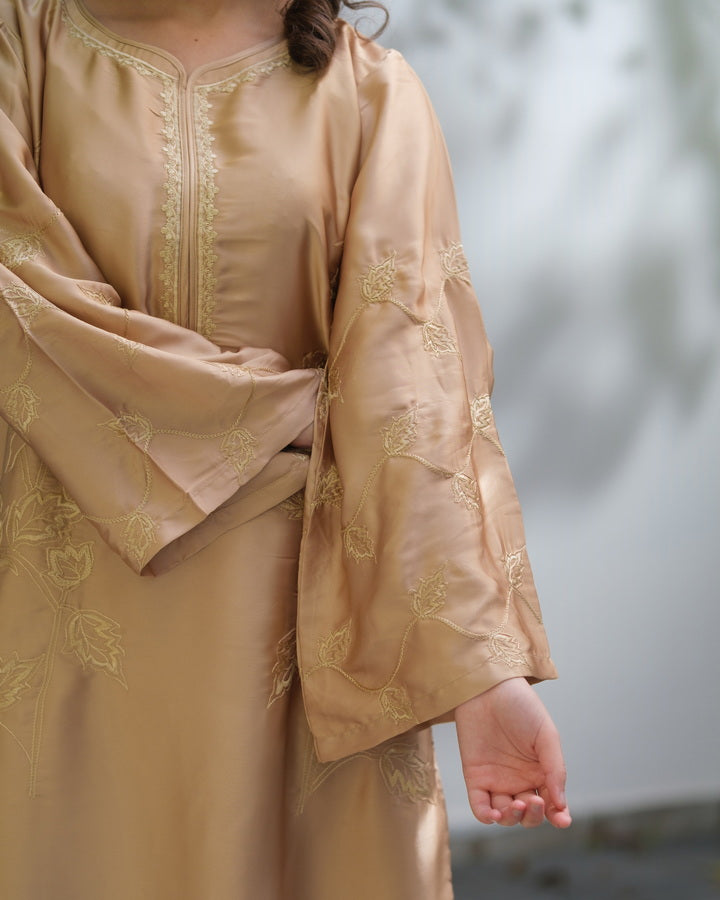 Sandstone Bloom - 1pc - Embroidered