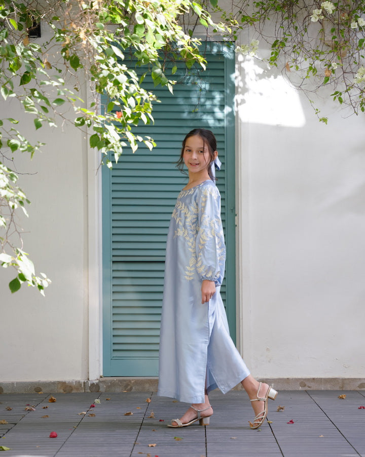 Amara Faux - 1pc - Embroidered